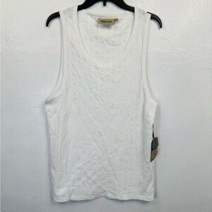 Amongst Others Tank Top Mens Size M White Textured Knit Muscle Tee